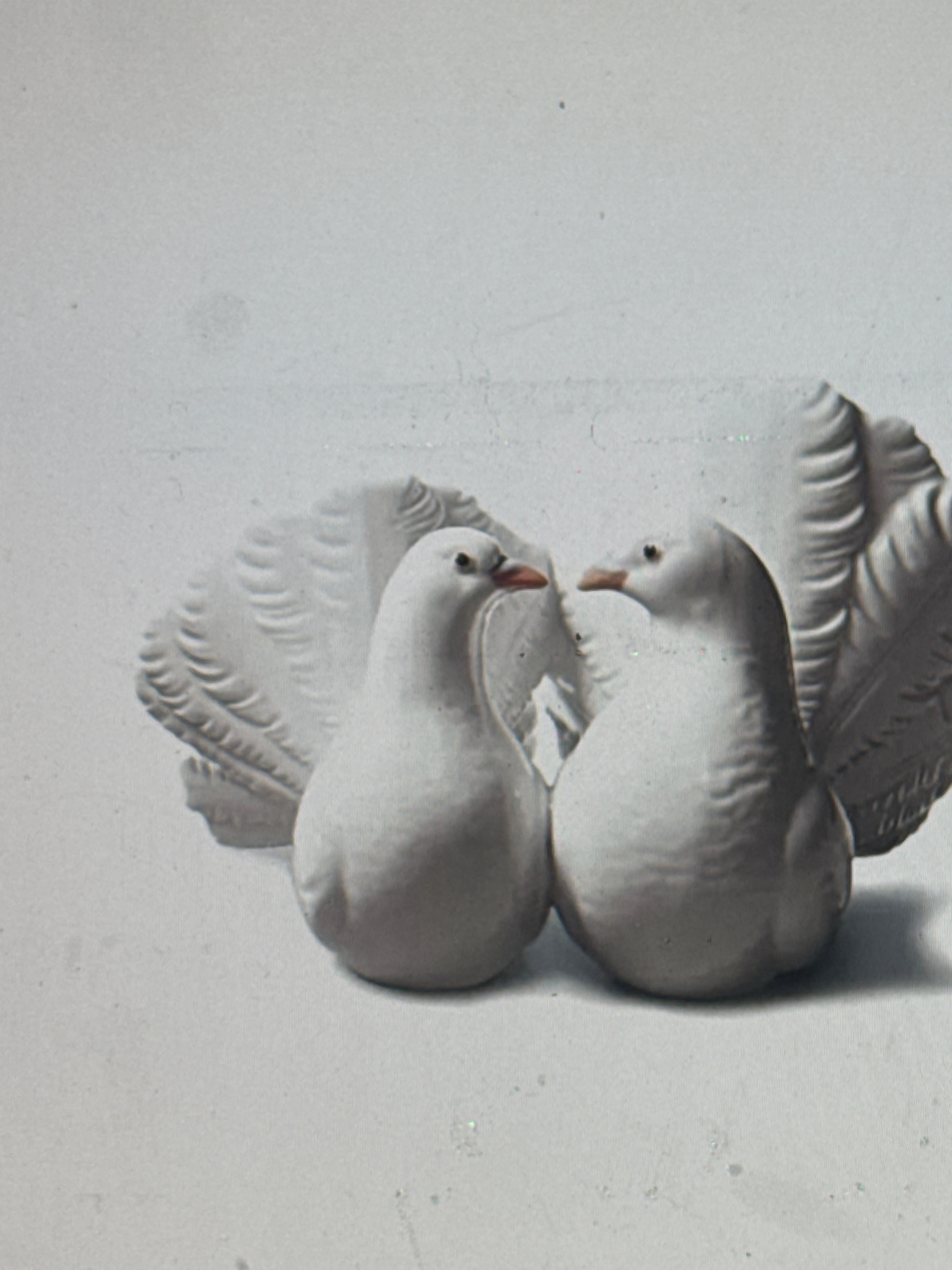 LLADRO 01001169 FIGURINE COUPLE OF DOVES