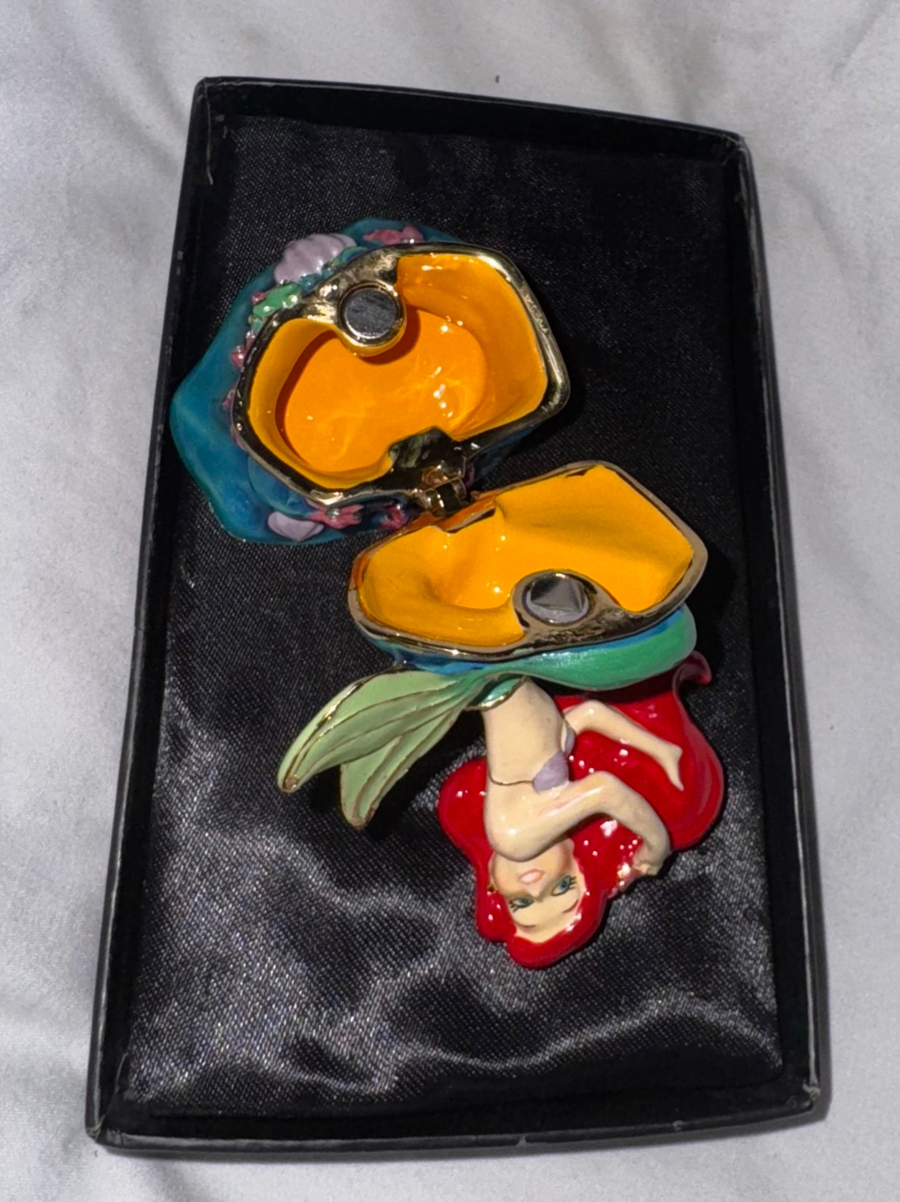 ARIEL
JENELED BOX
DEPARTMENT