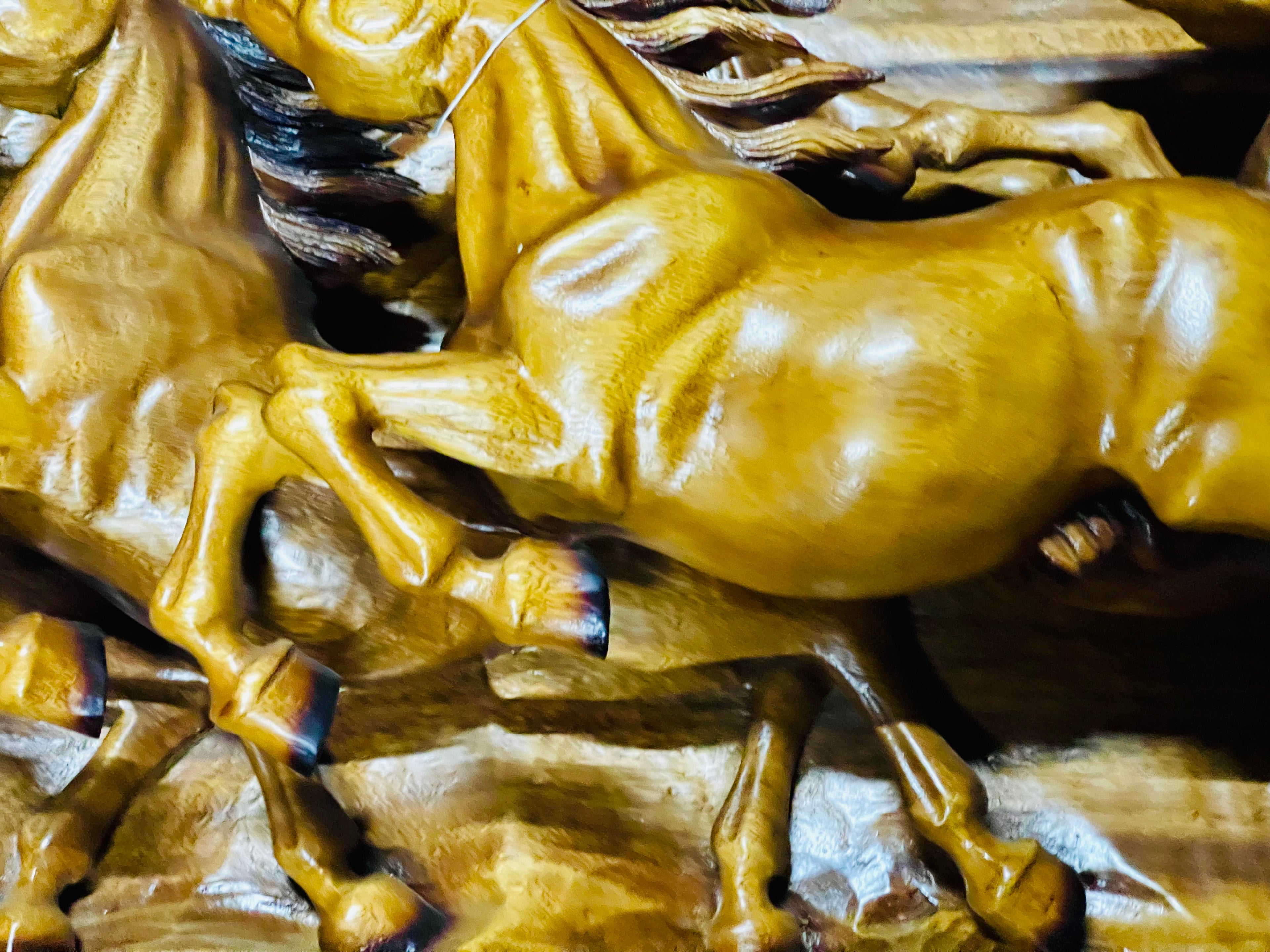 8 Hours Running in teak wood from Indonesia handmad.          90”x33”x8”