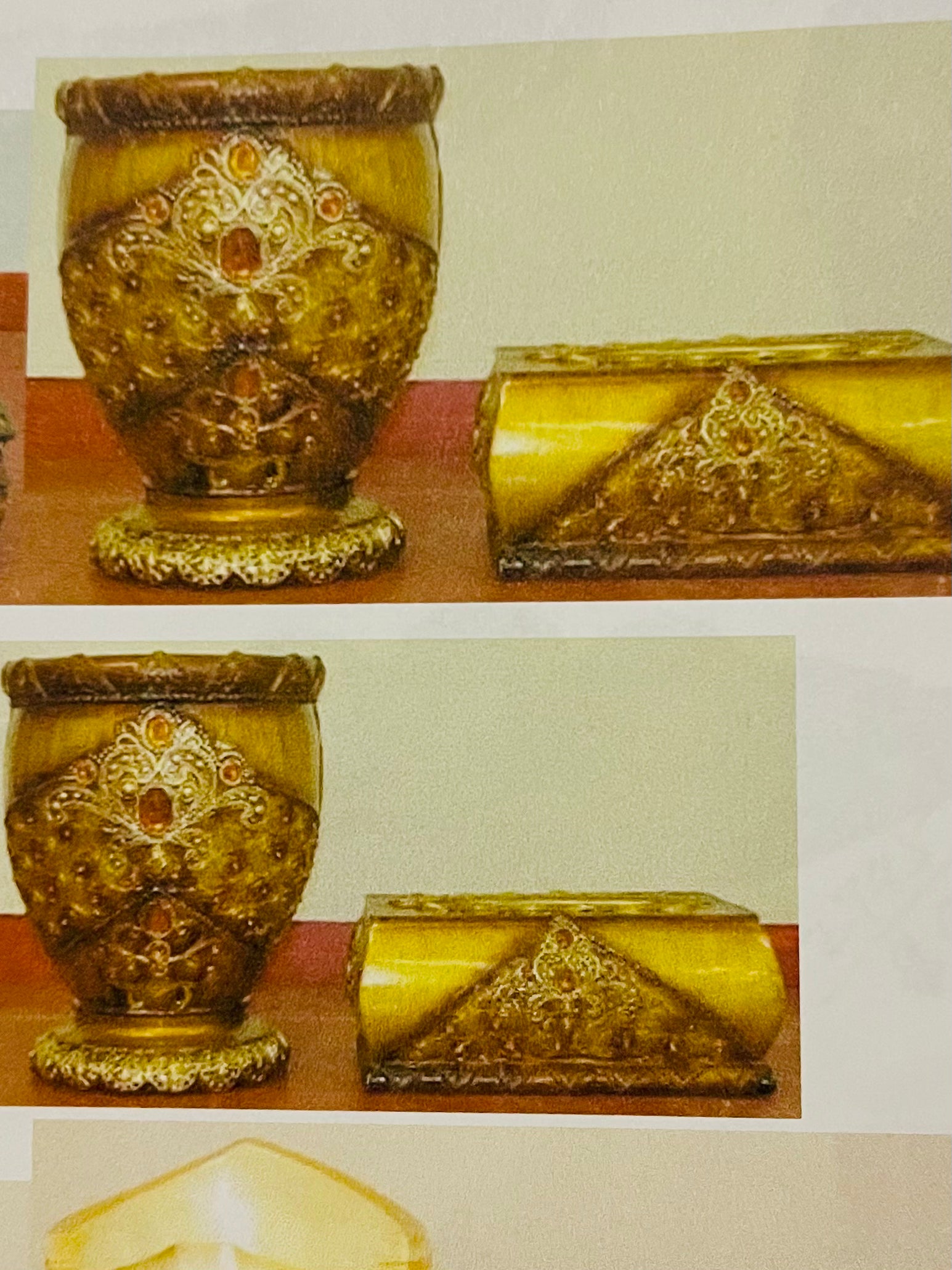 Decorative Trash can and tissue holder set