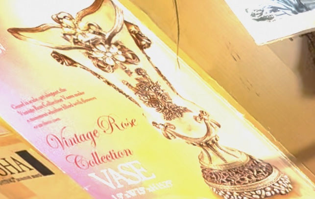 Vintage Rose collection Vase with pearls and crystal